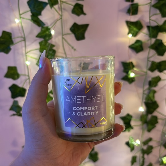 NWT Amethyst Scented Candle - Picture 2 of 3